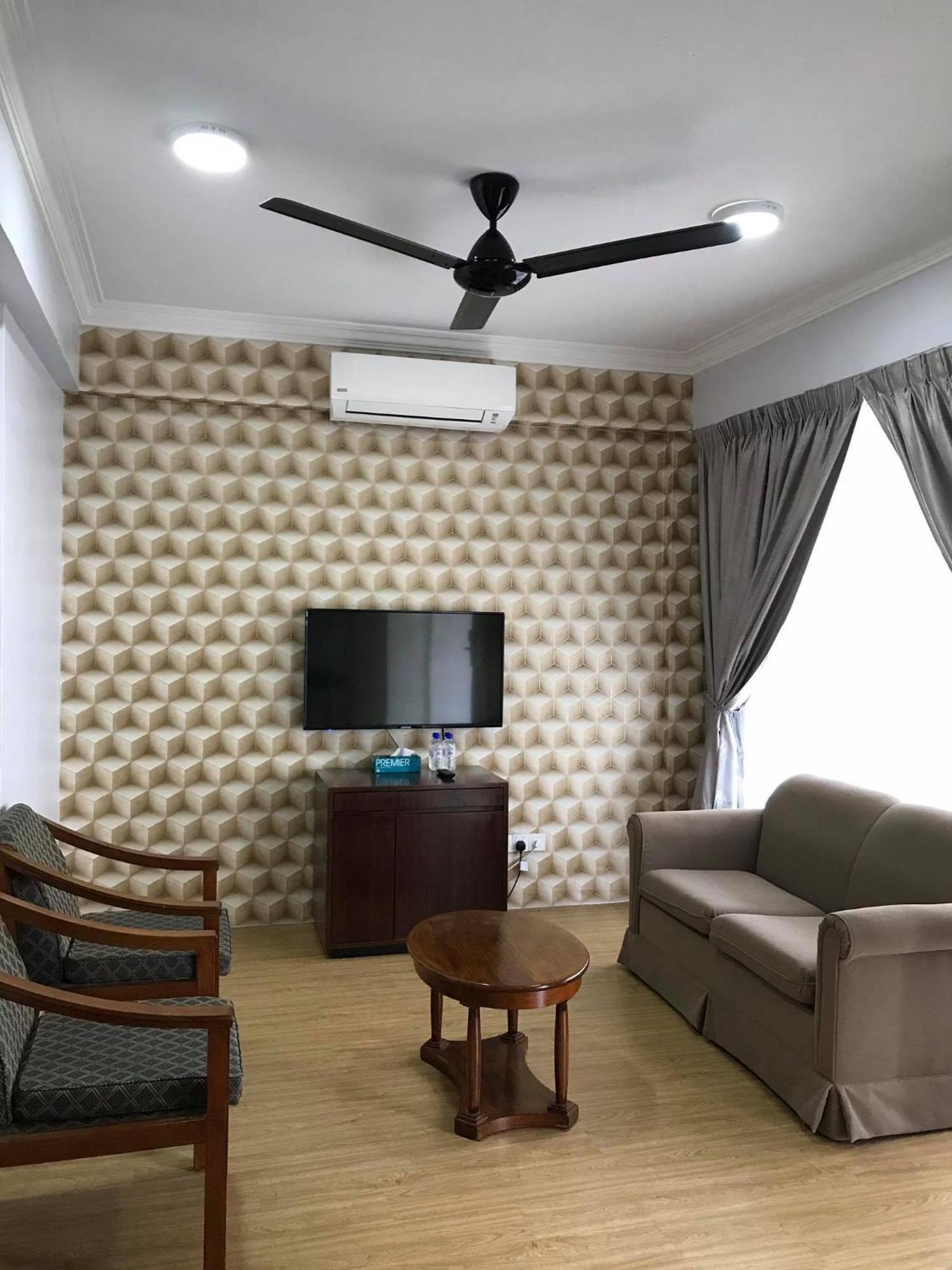 Zaque'S Hotel Sungai Petani Bagian luar foto